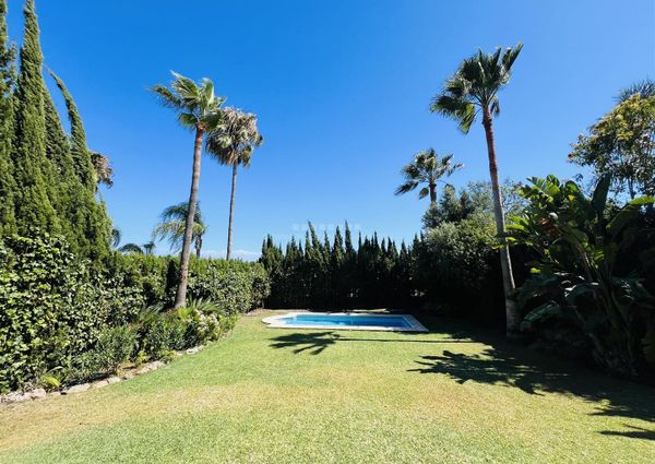 Wonderful villa for rental in the heart of Puerto Banús, Marbella