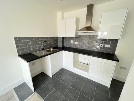 2 bedroom flat to rent - Photo 4