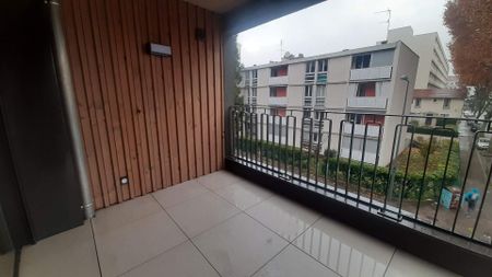 location Appartement T2 DE 47.4m² À VILLEURBANNE - Photo 5