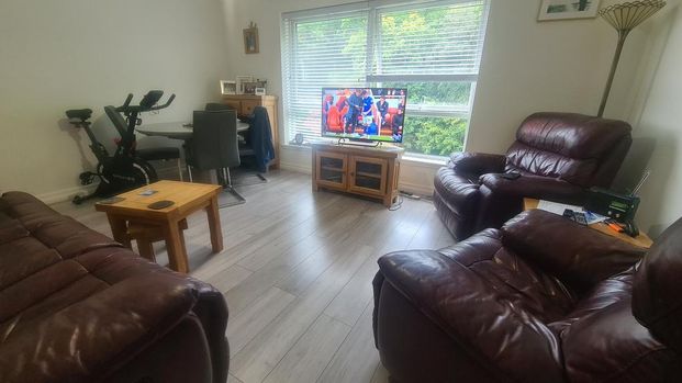 2 bedroom flat to rent - Photo 1