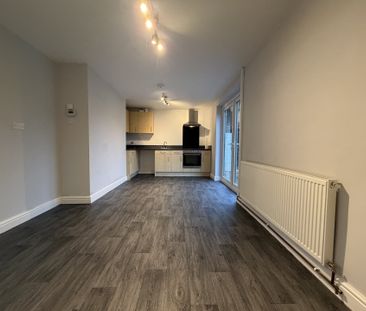 PetersmithDrive, NewOllerton, NEWARK - Photo 3