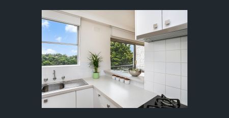 14/9 Commodore Crescent, McMahons Point, NSW 2060 - Photo 5