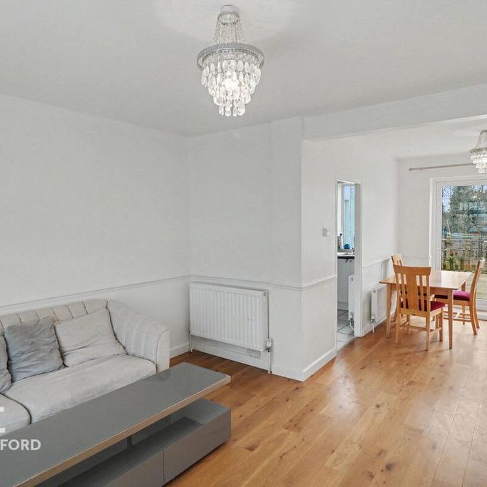 3 bedroom terraced house to rent - Photo 1