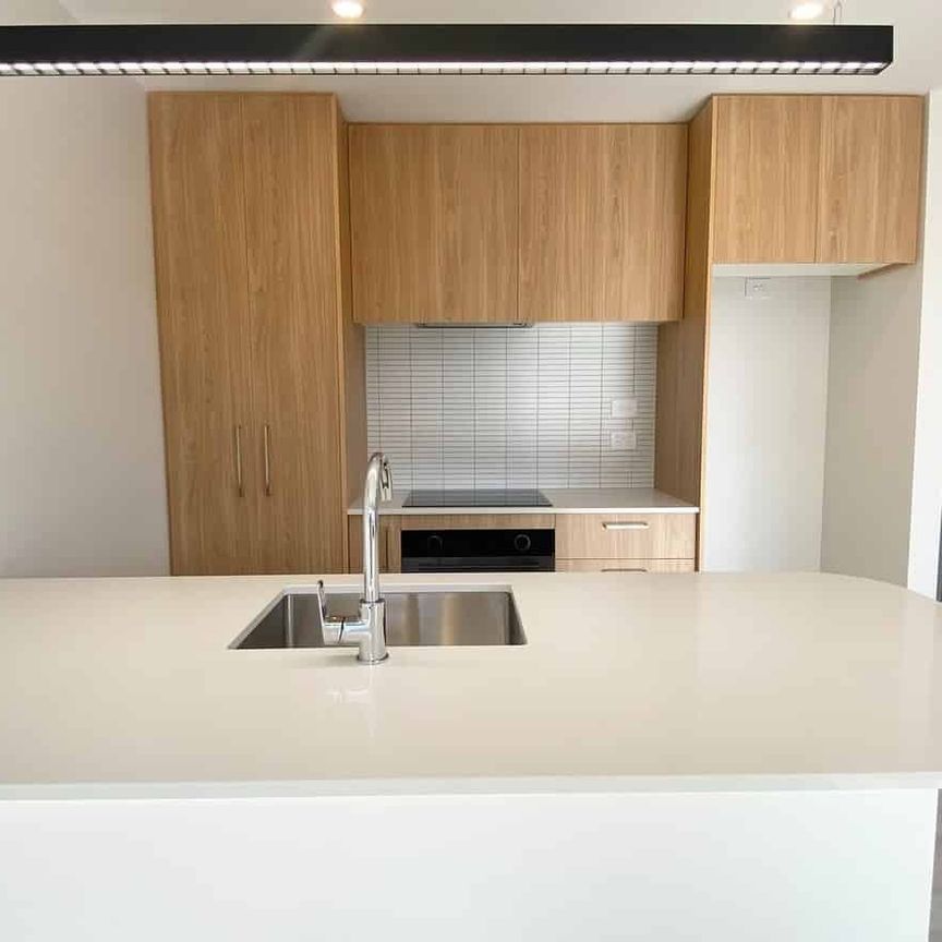 City Fringe Townhouse - Photo 1