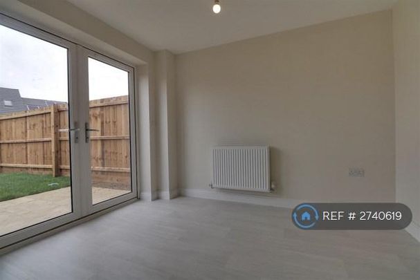 3 bedroom terraced house to rent - Photo 1