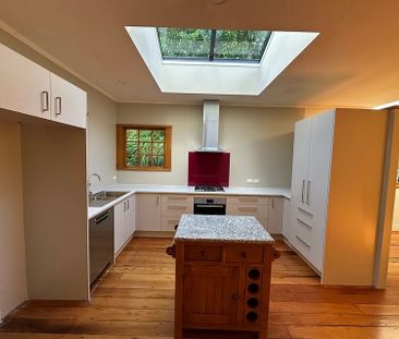 Looking for sun, privacy and great amenities? - Photo 5