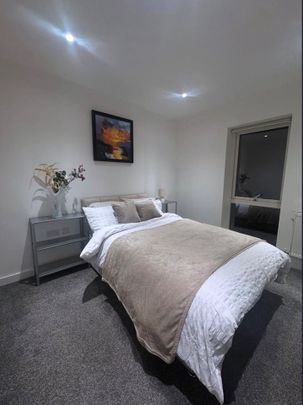 2 Bed Flat, Pickwick House, N1 - Photo 1