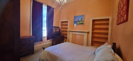 2-bedroom shared house / townhouse, Mackinnon pde - Photo 3