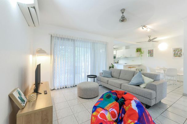 EASY, COMFORTABLE LIVING! - Photo 1