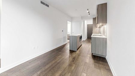 For Lease - 1 Yorkville Avenue Unit# 1103, Toronto, Ontario - Photo 4