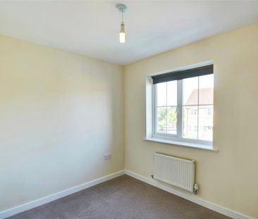 4 bedroom detached house to rent - Photo 2