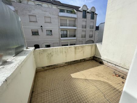 À LOUER – Appartement Tours – Cathédrale – Réf. GI-JB-G203 - Photo 5