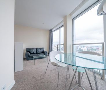 Studio to rent - Photo 1