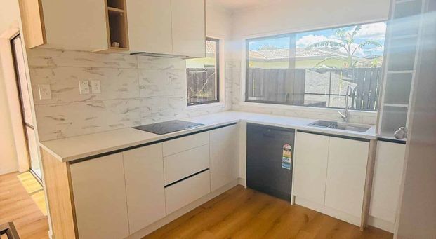 Welcome Home to Comfortable Living in Rosehill! - Photo 1