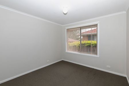 Spacious 3-Bedroom Family Home in Mill Park - Photo 3