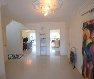 4 bedroom detached house to rent - Photo 2