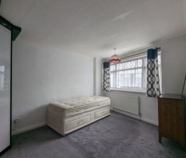 3 bedroom terraced house to rent - Photo 6