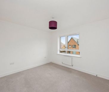 3 bedroom semi-detached house to rent - Photo 2