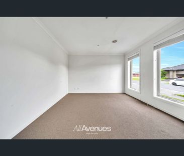 26 Marshy Avenue, Cranbourne East, Vic 3977 - Photo 5
