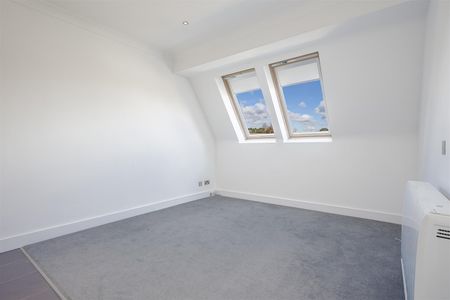 To Let 1 Bed Apartment - Photo 3