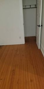 1,700/ Beautiful - 1455 W 8th Av - Photo 3