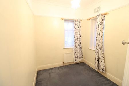 5 bedroom semi-detached house to rent - Photo 5