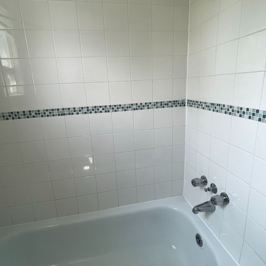 For Lease - 33 Bentworth Avenue Unit# Main, Toronto, Ontario - Photo 1