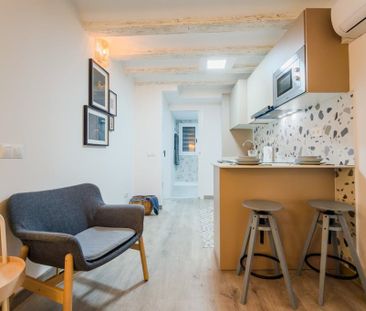 Carrer dEn Robador, Barcelona, Catalonia 08001 - Photo 2