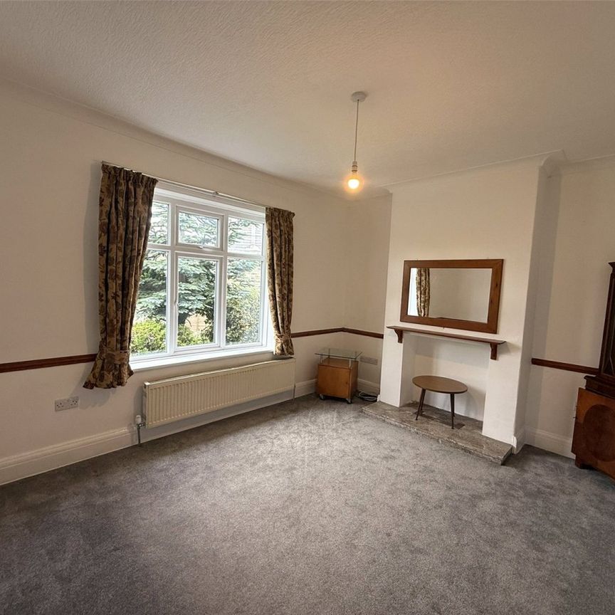 Rustic Avenue, Southowram, Halifax, HX3 - Photo 1