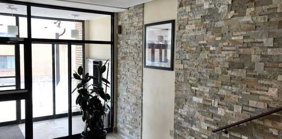 3 ET DEMI, TOUT RENOVE, CHAUFFAGE ET EAU CHAUDE INCLUS - Photo 2