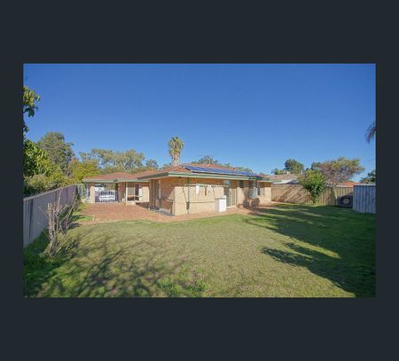 17 Mapstone Gardens, ROOM 3, Murdoch, WA 6150 - Photo 3