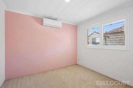 Spacious & Convenient Townhouse Living in Como! - Photo 4