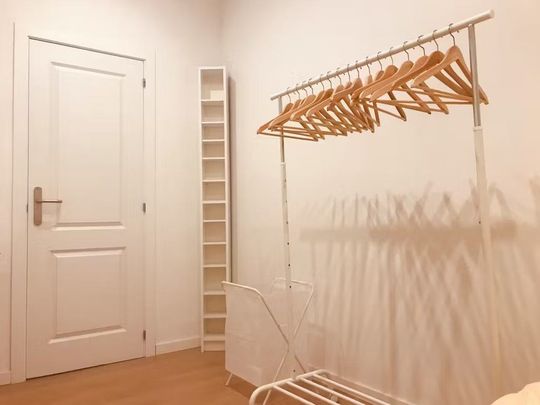 Carrer del Bogatell, Sant Adrià de Besòs, Catalonia 08930 - Photo 1