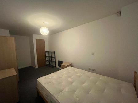 2 bedroom apartment to rent - Photo 4