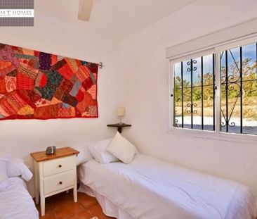 4 room luxury Farmhouse for rent in Estepona, Andalusia - Photo 5