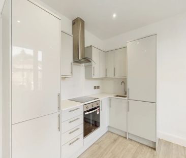 1 Bedroom Flat - Photo 3