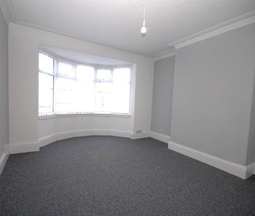 3 bed flat to rent in Balmoral Gardens, North Shields, NE29 - Photo 3