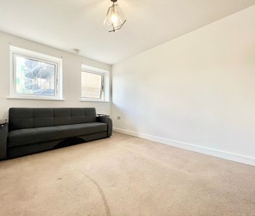 1 Bed Flat, Central House, E15 - Photo 6