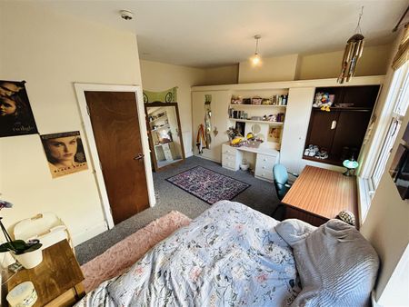 4 bedroom terraced house to rent - Photo 4