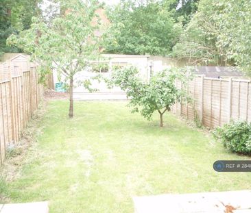 2 bedroom terraced house to rent - Photo 4