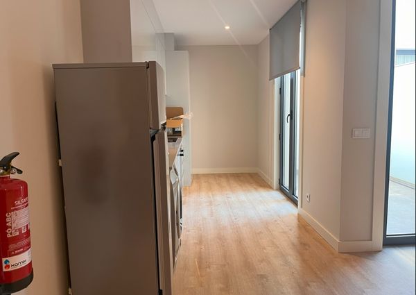 Apartamento T3 com Terraço no Centro do Porto