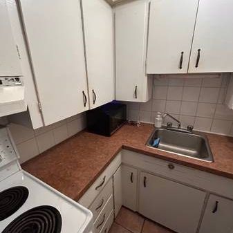 1 bedroom apt off Main str - $1775 - Photo 1