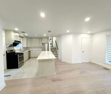 For Lease - 741 Proctor Road Unit# Upper, Burlington, Ontario - Photo 6