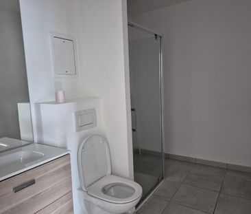 Location Appartement 2 pièces 45m² LILLE 59000 - Photo 2