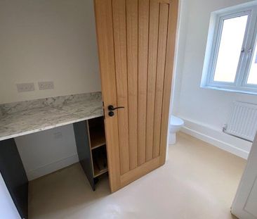 2 bedroom terraced house to rent - Photo 5