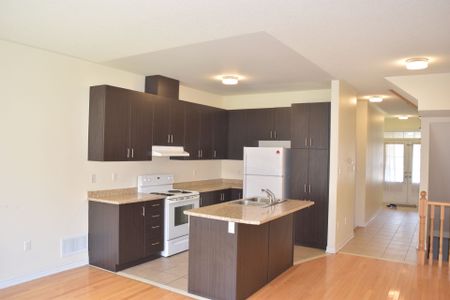 For Lease - 20 Munch Place, Milton, Ontario - Photo 5