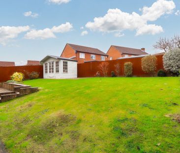 A 5 Bedroom House in Middle Croft, GL4 4RL - Photo 5