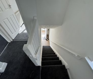 3 bedroom terraced house to rent - Photo 6