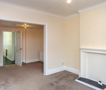 2 bedroom end of terrace house to rent - Photo 5