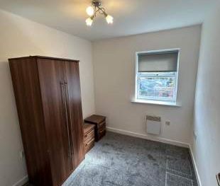 2 bedroom property to rent in Widnes - Photo 6